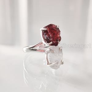 Anillo de Plata de Ley 925 con Piedras Naturales de Granate y Piedra Lunar para Mujer, Estilo Bohemio, Regalo de Navidad o San Valentín - Product Image 3