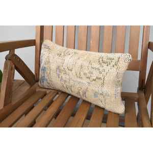 หมอนผ้าวูลปักลายดอกไม้สไตล์วินเทจ8x16นิ้วสีเบจ - Product Image 3