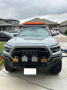 Toyota Tacoma TRD Off-Road Double Cab 4x4 usada del 2020 - Product Image 3