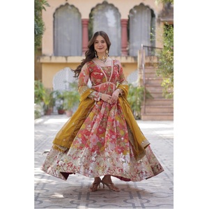 Indien et pakistanais portent une robe de créateur de travail de broderie de séquence imprimée numérique en soie russe avec le meilleur fournisseur de taux - Product Image 1