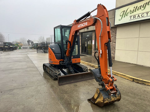 Mini-excavatrice Hitachi ZX35U-5 d'occasion, moteur Yanmar 28,4 CV, 3,5 tonnes, excavatrice sur chenilles à oscillation zéro - Product Image 6