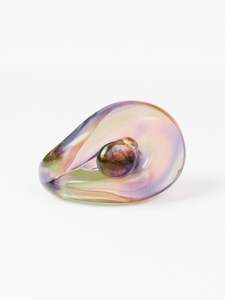 PERSONNALISÉ Étanche Belle Bague En Résine Naturelle Bijoux De Mode Bague En Gros Naturel Meilleure Qualité Couleur Pleine Finition - Product Image 5