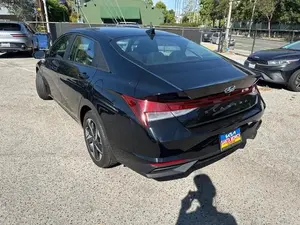 2023 Hyunda ELANTRA SEL - Product Image 4