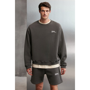 Sweat-shirt à col rond doublé en polaire pour homme GRIMELANGE Ernest en coton biologique ultra doux avec détails imprimés - Product Image 4