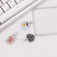 Cache-poussière personnalisé en acrylique pour téléphone, breloque personnalisée pour téléphone, couvercle de protection pour port de charge iPhone et Android, cadeau accessoire unique