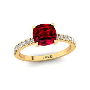 Bagues de fiançailles faites à la main en or massif 18 carats avec diamant véritable et grenat rouge naturel Bijoux de luxe avec pierre de naissance aux prix de gros OEM - Product Image 2