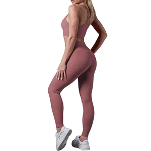 Ensemble de yoga pour femmes, couleur unie, débardeur court dos nageur, leggings taille haute avec poches, sans couture, longueur intégrale, en spandex et polyester, 2 pièces - Product Image 3