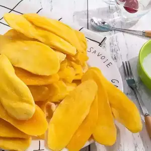 Pasokan buah lembut mangga kering dalam jumlah besar penjualan laris rasa baik makanan buah kering kering potongan mangga dari sumber Vietnam