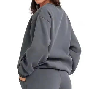 Sweat-shirt confortable pour femme avec col rond polaire manches longues pour l'hiver confort/Texture respirante doux et chaud en peluche - Product Image 2