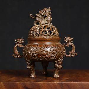 Quemador de Incienso de Latón Ornamental con Asa para Uso Religioso, Duradero y con Fragancia 100% Natural de Astillas y Resina de Oud - Product Image 5