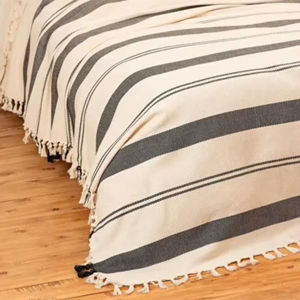 Blanc Noir Croix Motif 100 Couvre-lit en coton naturel Brochet tissé 200x240 cm 79x95 pouces - Product Image 1