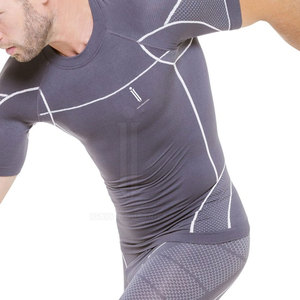 Alto fabricante de mangas cortas Rash Guard Custom Color Men Rash Guard para ropa deportiva - Product Image 5