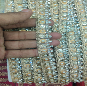 Fait sur mesure avec bordure en fil d'or et grande machine de travail de la pierre rubans brodés et lacets en couleurs pour robes de mariée - Product Image 3