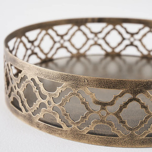 Aesthetic Round Metal Serving Bowl with Golden Designer Base Stand Brass Craft Model for Wedding Decor - Product Image 5