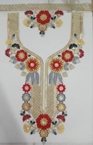 Col de cou brodé raffiné sur tissu net avec travail de séquence pour blouses de fête indiennes robes kurtis couture - Product Image 5