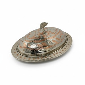 ถาดเสิร์ฟโบราณรูปเรือขนาดใหญ่ ฝาปิดปักลายทองแดง ทำจากสแตนเลส ปลอดภัยสำหรับอาหาร ใช้สำหรับเสิร์ฟอาหาร ของตกแต่งสไตล์โบราณ - Product Image 2