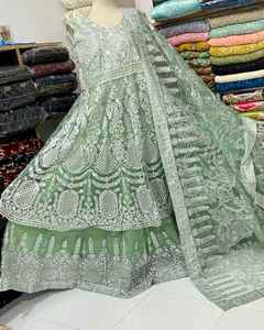 Hermoso bordado trabajo de piedra hecho a mano paquistaní Lehenga Choli indio y ropa paquistaní para bodas precio - Product Image 6