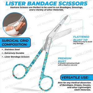 กรรไกรพยาบาลเวสแคร์ เมดิคอล ขนาด 5.5 นิ้ว สำหรับปฐมพยาบาล ทำจากเหล็กกล้า พร้อมลวดลายทางการแพทย์ ปลายทู่ - Product Image 2