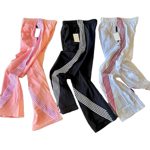Nouveau pantalon de survêtement unisexe en nylon imperméable à jambe large, style ample, rayures incurvées, respirant, grande taille pour homme - Product Image 1