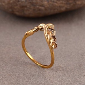 À la mode Super brillant Anti-allergique Non-ternissement 18k plaqué or champignon bague en laiton massif pour les femmes pour les mariages prix de gros - Product Image 5