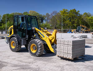 Mini Cargadora Compacta de Ruedas JT5WL1000 de 9 Toneladas, Cargadora Frontal con Motor Euro5/EPA, DISEÑO COMPACTO, ALTA EFICIENCIA, IDEAL PARA TRABAJOS DIFÍCILES - Product Image 1