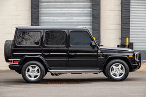 Asequible, con Volante a la Izquierda |   Volante a la derecha |   1975 Volkswagen Tipo S2 Microbus Conversión de 23 Ventanas - Product Image 2