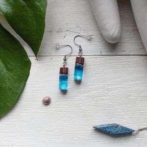 ต่างหูเรซินรูปร่างทรงสี่เหลี่ยมทำจากไม้เรซินรูปร่างหัวใจสีทองฟอยล์สีดำและสีขาว - Product Image 3