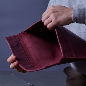 Housse pour ordinateur portable en cuir véritable durable avec poignée et fermeture, sac de présentation professionnel personnalisable pour hommes et femmes LLS-0033 - Product Image 5