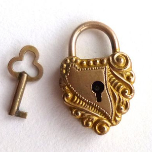 Latest Fully Functioning Casted Brass Heart Shape Lock <b>Padlock</b> Quality Collection Model 5069 Elegant Design for Outdoor Decor - Product Image 2