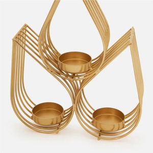 Porte-bougie moderne en fer forgé d'inspiration naturelle, fait à la main, décoratif, branche d'arbre, figurine d'oiseau, centre de table, salon - Product Image 3