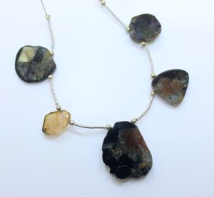 5. Pièce Pastèque Naturelle Multi Tourmaline Lisse Perles Fantaisie Tranches Forme Pierres Précieuses Perles Taille 13X9MM À 24X18MM Tourmaline - Product Image 1