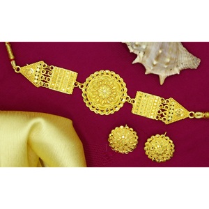 Parure de bijoux collier avec boucles d'oreilles en laiton plaqué or pur parure de bijoux collier design haute qualité Émirats arabes unis Dubaï - Product Image 4