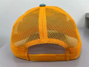 Meilleure vente casquette vierge chapeaux de camionneur à profil moyen de couleur unie avec logo personnalisé casquettes de sport en forme de tissu de coton de haute qualité - Product Image 4