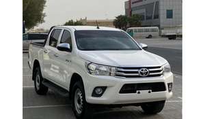 CAMIONETA HILUX 2022 USADA A BAJO PRECIO, TRACCIÓN EN LAS CUATRO RUEDAS, ASIENTOS DE CUERO, CONTROL DE CRUCERO, AUTOMÁTICA, 5 PLAZAS, CÁMARA TRASERA DE 360°, LUCES HALÓGENAS - Product Image 5