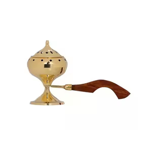 เครื่องเผาธูปทองเหลืองแบบดั้งเดิมพร้อมด้ามจับไม้ทนความร้อน - Product Image 3
