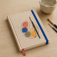 Carnet de palettes d'artiste personnalisé LABON, couverture rigide en lin beige, bordure dorée, peintures impasto, pinceau, ruban bleu roi et corail
