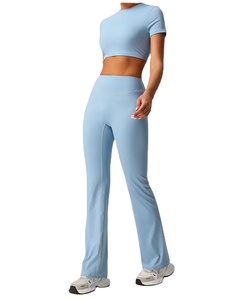 Offre Spéciale nouveau 2 pièces vêtements de sport respirant Yoga ensemble pour femmes maigre court T-shirt pantalon évasé 2026 - Product Image 6