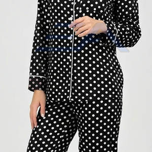 Pyjama en polaire pour femme à prix abordable, en polyester/coton de haute qualité, avec logo personnalisable sur le devant, très vendu - Product Image 6