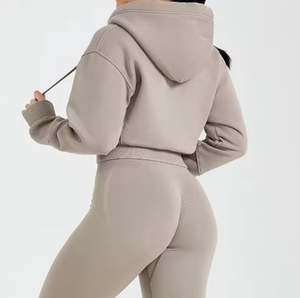 Fabricant de sweat à capuche avec logo personnalisé pour les femmes taille XS haut court bloc de couleur manches croisées sweat-shirt d'hiver services OEM - Product Image 5