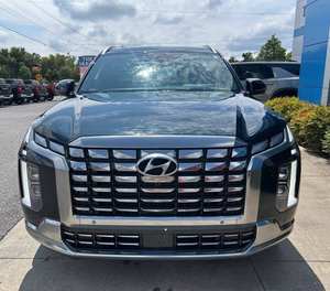 Impresionante Palisade Calligraphy AWD Verde 2024, Usado, con Asientos en la Tercera Fila, Techo Panorámico, Arranque Remoto, Asientos de Cuero, Automático - Product Image 1