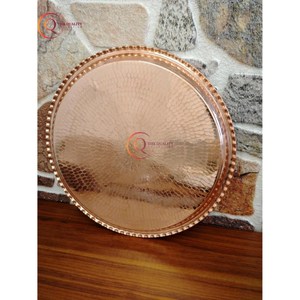 Bandeja redonda de cobre martillado Suministros directos de fábrica Servir cupcakes chapados Pastelería Fiesta de cumpleaños Bandeja para servir Utensilios de cocina - Product Image 6