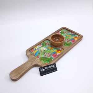 Plateau moderne en bois émaillé imprimé avec poignée et bol à chutney pour un repas élégant par tradebyd - Product Image 3