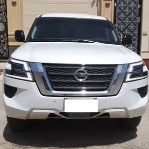 SUV d'occasion 2023, automatique, transmission intégrale, sièges en cuir, moteur 4.1-6L, régulateur de vitesse adaptatif, conduite à gauche, taille des pneus R18, toit ouvrant panoramique - Product Image 1