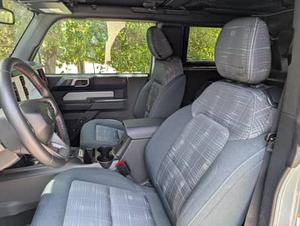 Ford Bronco Heritage Edition 2023, Transmisión Manual de 7 Velocidades, Motor EcoBoost de 4 Cilindros, Color Gris Cactus, Sin Modificar - Product Image 5