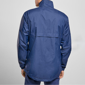 Vêtements d'extérieur matelassés de luxe à fermeture éclair pour hommes Blouson bombardier lourd à col montant Veste à poignets élastiques avec logo personnalisé - Product Image 2