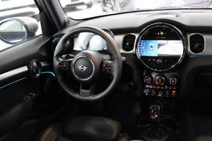 MINI Hardtop 4 Puertas C_ooper S 2023 Usado en Excelentes Condiciones - Product Image 5