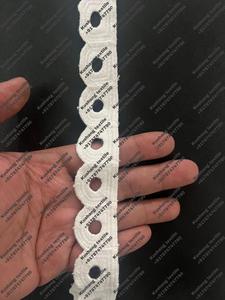 ผ้าลูกไม้ประดับเลื่อมขอบผ้าโพลีเอสเตอร์สีขาวแวววาว - Product Image 6