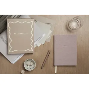 Journal de gratitude en papier recyclé VINGA, livre durable et écologique pour une réflexion consciente - Product Image 3