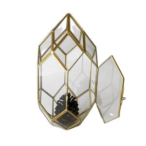 Bougeoir et porte-bougie de terrarium lanterne géométrique en laiton en métal pour la maison lanterne latérale décorative de bougie - Product Image 1