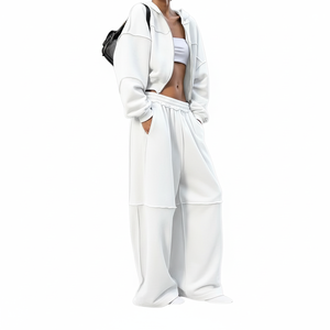 Conjunto Deportivo Premium de Dos Piezas para Mujer, con Capucha, 100% Algodón, para Invierno, Cómodo, para Gimnasio o Estilo Casual Urbano - Product Image 1